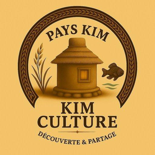 Logo Kim Culture : case ronde, riz et poisson, entourés d'une tresse